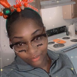 Meet your Posher, Tarreisha